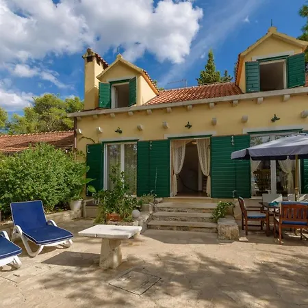 Luxury Beachfront Beach House Mutnik Brac With Private Pool Right At The Beach In Beautiful Bay In Mirca - Brac * Mirce