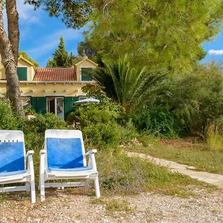 Luxury Beachfront Beach House Mutnik Brac With Private Pool Right At The Beach In Beautiful Bay In Mirca - Brac 빌라 *