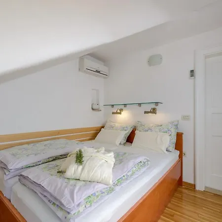 Luxury Beachfront Beach House Mutnik Brac With Private Pool Right At The Beach In Beautiful Bay In Mirca - Brac Villa Mirce